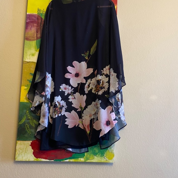 Dress - Picture 4 of 5